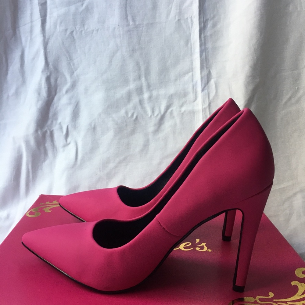 Heels - Picture 6 of 7